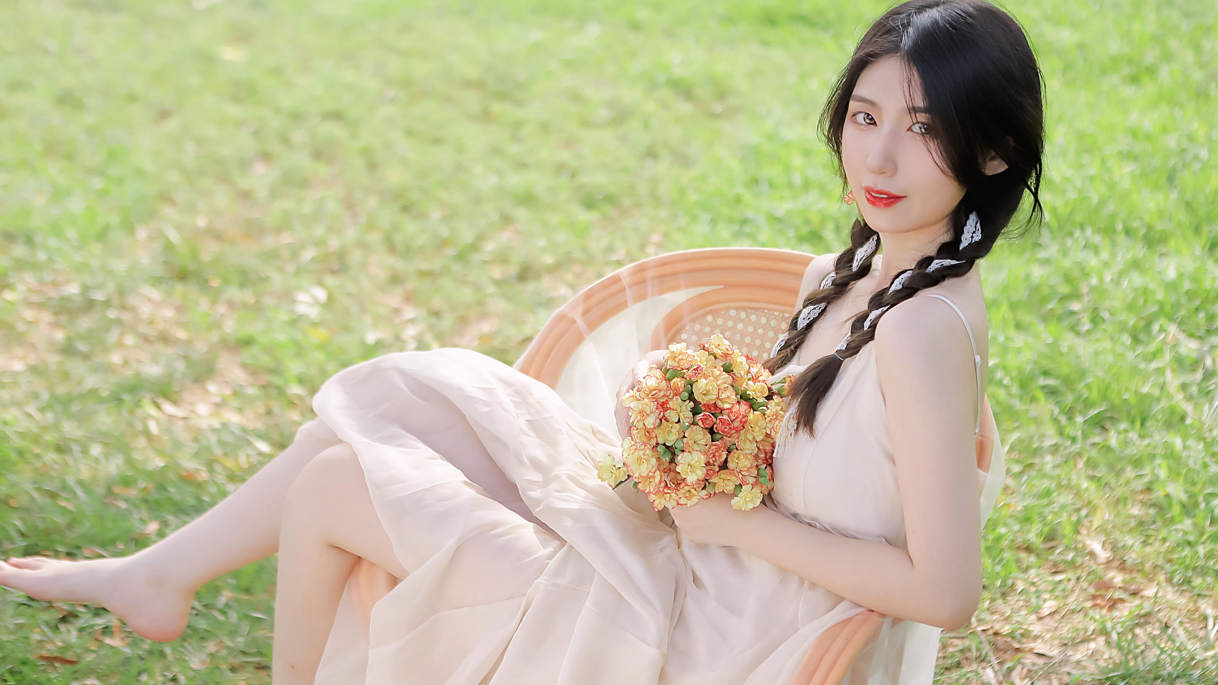 人民币汇率保持基本稳定有坚实基础